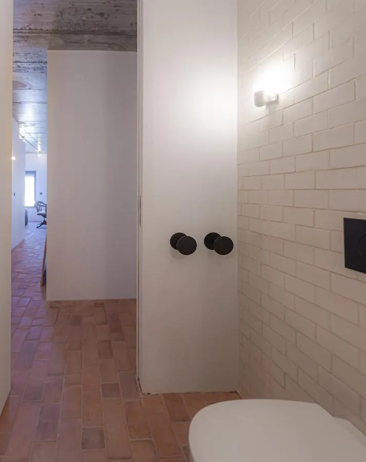 Columbano City Suites - Boutique Ensuites, Cokitchen & Parking Lisbon