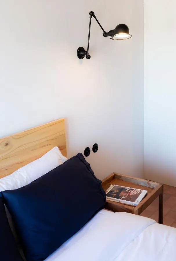 Columbano City Suites - Boutique Ensuites, Cokitchen & Parking 리스본 포르투갈