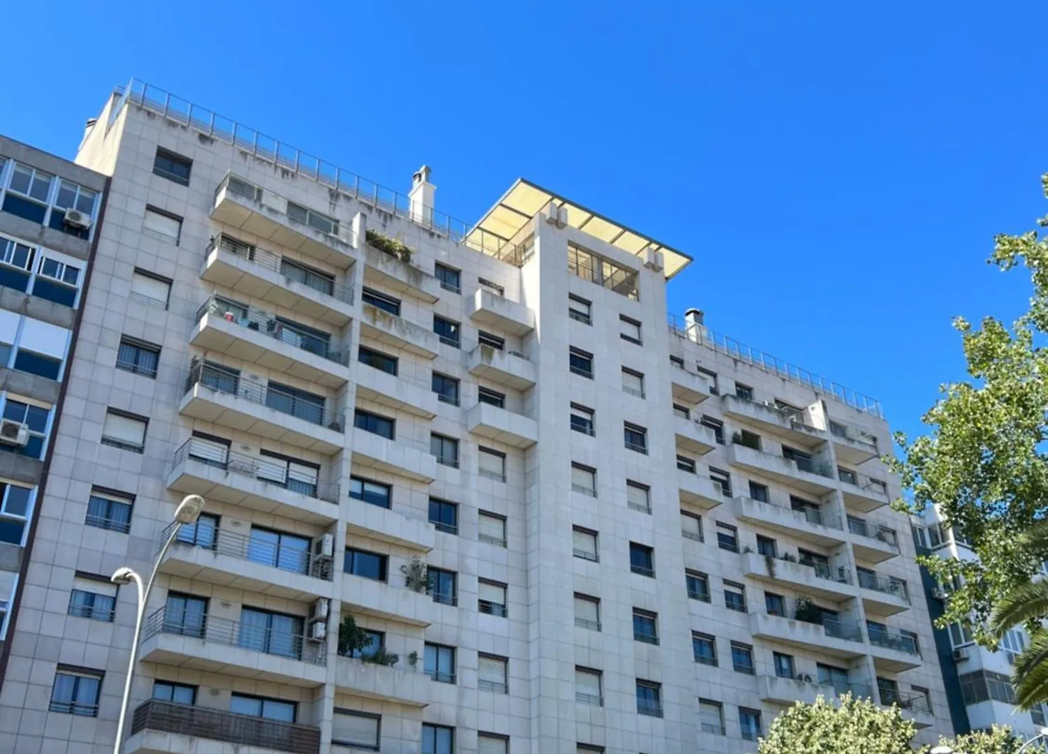 Columbano City Suites - Boutique Ensuites, Cokitchen & Parking 리스본 포르투갈